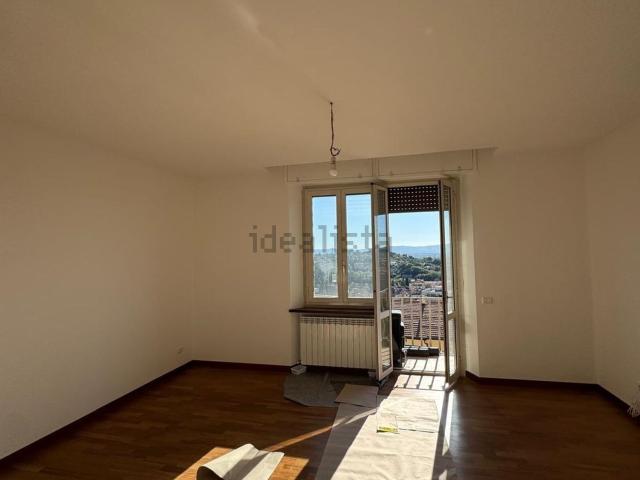 Appartamento in vendita di 105 m² in Via Luca Antonio Pellicciari