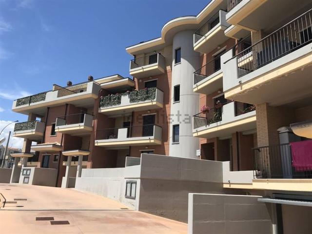 Appartamento in vendita di 105 m² in Via Luci