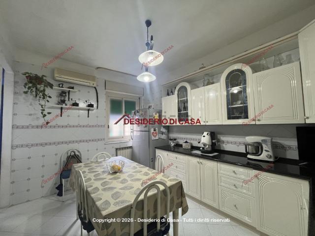 Appartamento in vendita di 105 m² in Via Luigi Barba, 1