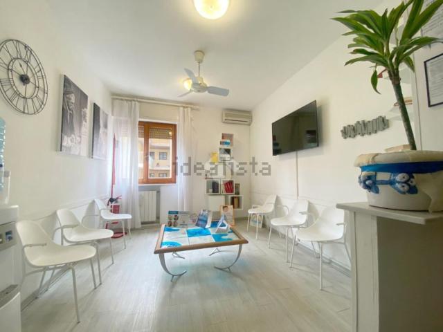 Appartamento in vendita di 105 m² in Via Lunense, 30