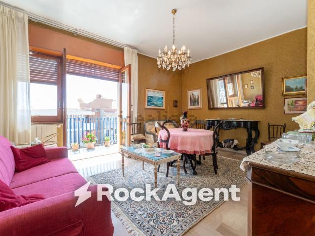 Appartamento in vendita di 105 m² in Via M. Rapisardi, 3