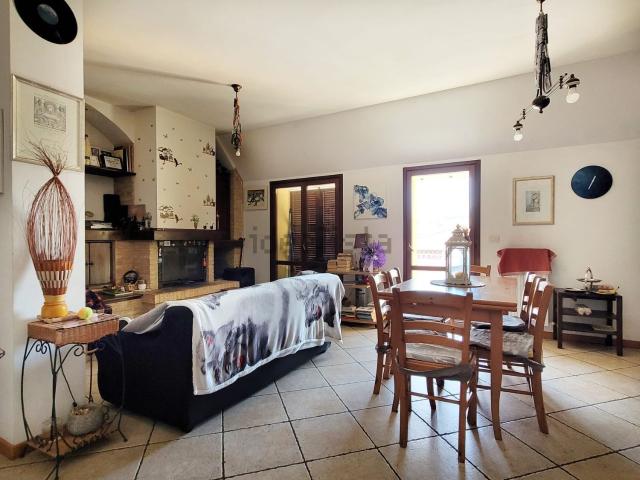 Appartamento in vendita di 105 m² in Via Monte Conero, 68