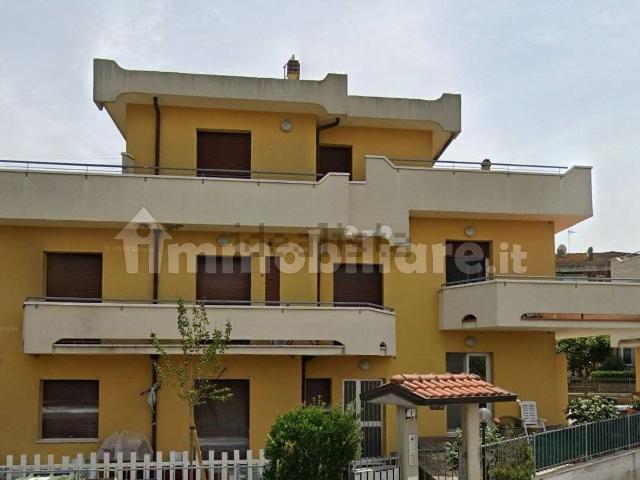 Appartamento in vendita di 105 m² in Via Matrice Destra