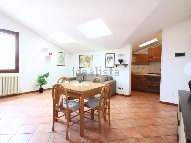 Appartamento in vendita di 105 m² in Via Mario Mazzoni, 71