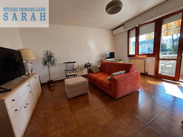 Appartamento in vendita di 105 m² in Via Mario Paolini, 20