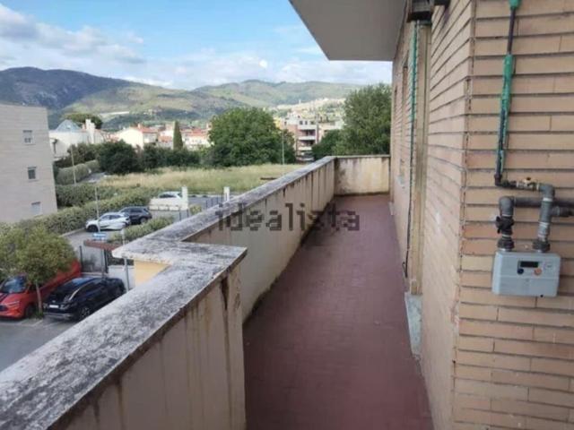 Appartamento in vendita di 105 m² in Via Nazionale Tiburtina