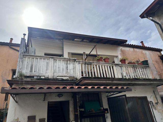 Appartamento in vendita di 105 m² in Via Nino Bixio