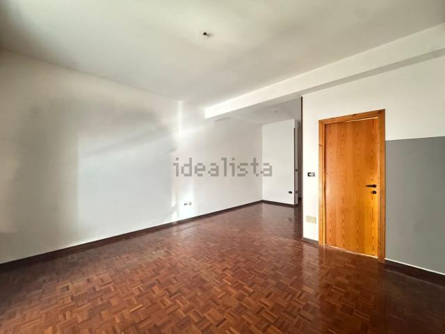 Appartamento in vendita di 105 m² in Via Solaroli, 9