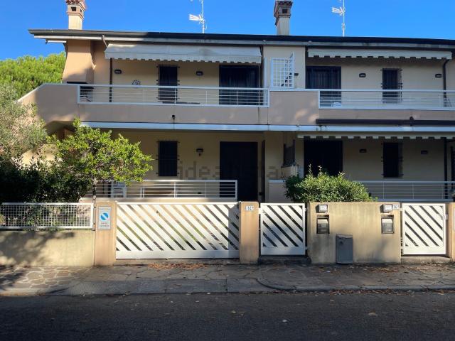 Appartamento in vendita di 105 m² in Via Saturno, 15