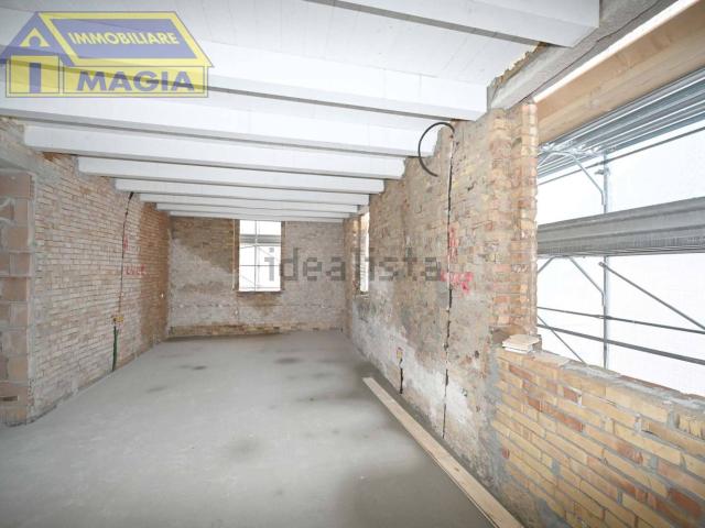 Appartamento in vendita di 105 m² in Via Salaria, 330