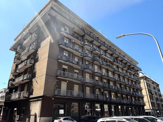 Appartamento in vendita di 105 m² in Via Salvatore Pescatori, 51