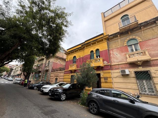 Appartamento in vendita di 105 m² in Via San Filippo Bianchi, 68