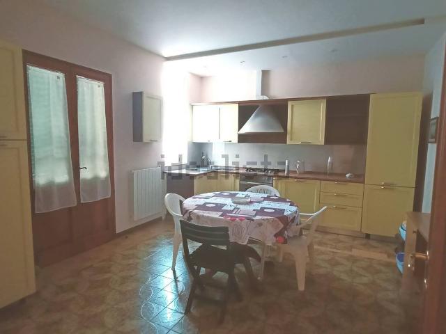 Appartamento in vendita di 105 m² in Via San Piero e Casato