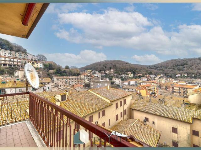 Appartamento in vendita di 105 m² in Via San Pietro, 10