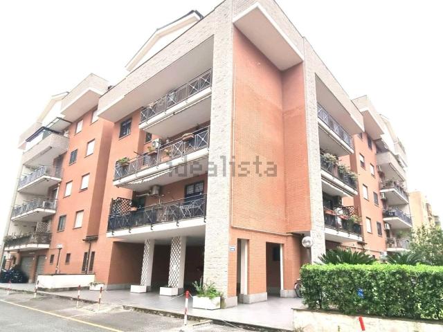 Appartamento in vendita di 105 m² in Via Sante Monachesi