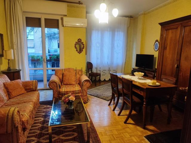 Appartamento in vendita di 105 m² in Via Sante Vincenzi, 8