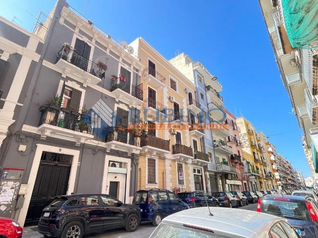 Appartamento in vendita di 105 m² in Via Scipione Crisanzio, 150