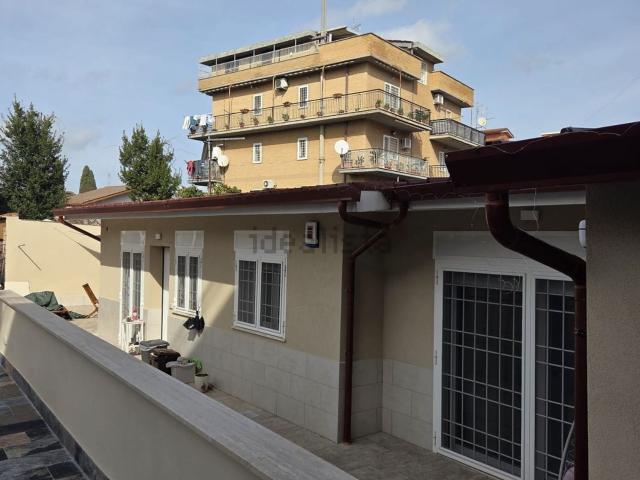 Appartamento in vendita di 105 m² in Via Squinzano, 74