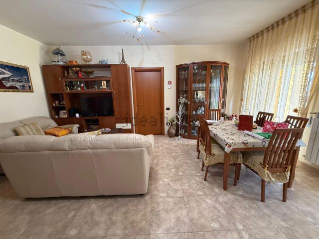 Appartamento in vendita di 105 m² in Via Stati Uniti