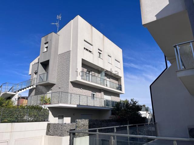 Appartamento in vendita di 105 m² in Via Ponza