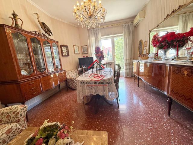 Appartamento in vendita di 105 m² in Via Ponzio Cominio
