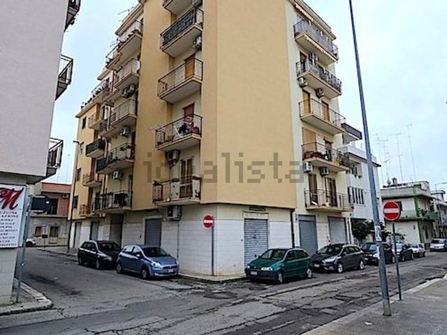Appartamento in vendita di 105 m² in Via Padre Giuseppe d&apos Amati