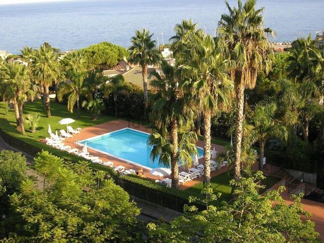 Appartamento in vendita di 105 m² in Via Padre Semeria, 370