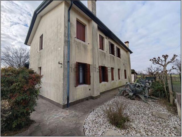 Appartamento in vendita di 105 m² in Via Pallada, 50