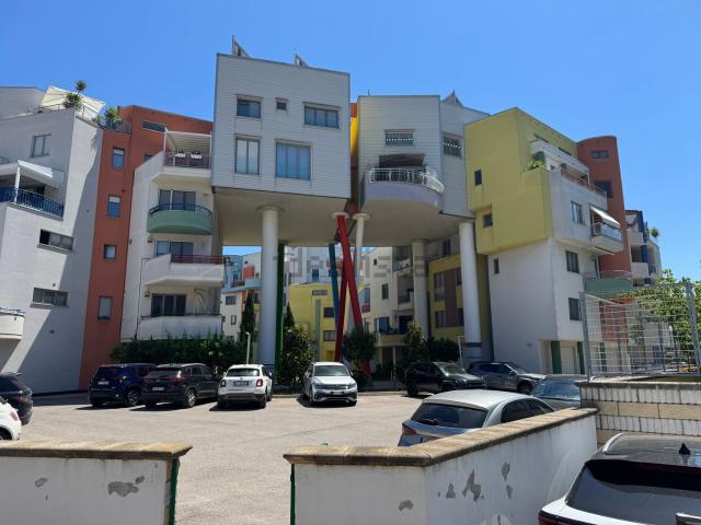 Appartamento in vendita di 105 m² in Via Pasolini, 3