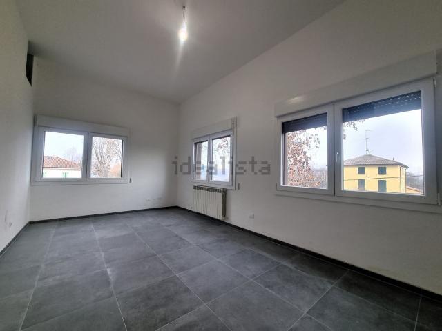 Appartamento in vendita di 105 m² in Via Perossaro Vecchia, 695