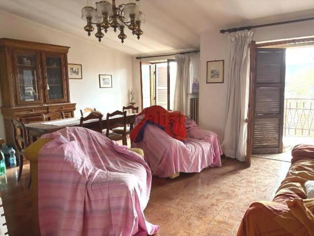 Appartamento in vendita di 105 m² in Via Pianscarigi, 24