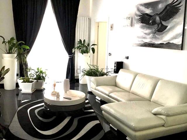 Appartamento in vendita di 105 m² in Via Roma