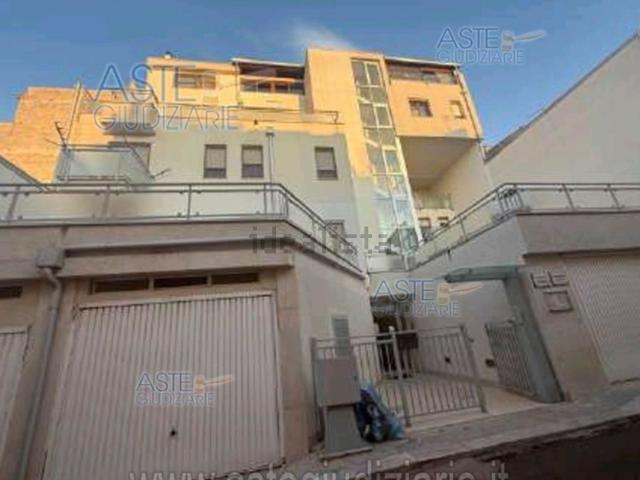 Appartamento in vendita di 105 m² in Via Raffaello Sanzio, 19