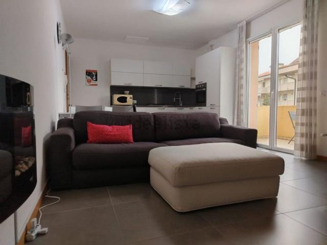 Appartamento in vendita di 105 m² in Via Tomba, 16