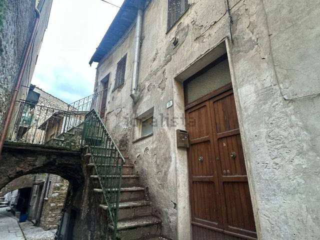 Appartamento in vendita di 105 m² in Via Torre della Guardia, 35