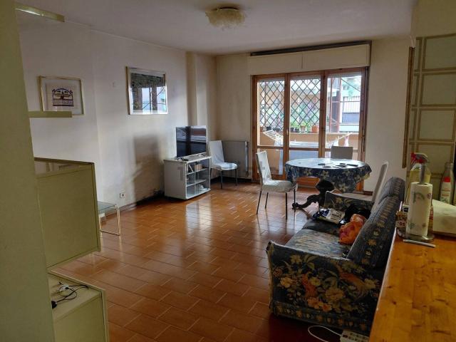 Appartamento in vendita di 105 m² in Via Tazio Nuvolari, 220