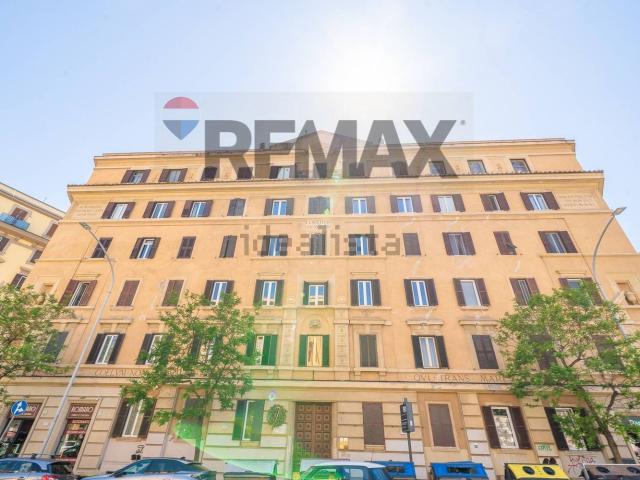 Appartamento in vendita di 105 m² in Via Taranto, 6