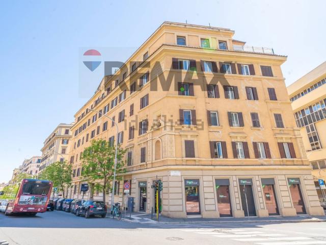 Appartamento in vendita di 105 m² in Via Taranto, 6