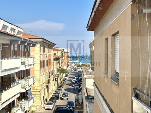 Appartamento in vendita di 105 m² in Via Traiano, 8