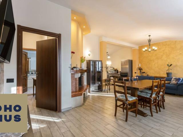 Appartamento in vendita di 105 m² in Via Umberto I, 4