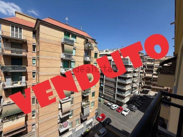 Appartamento in vendita di 105 m² in Via Ugo Pesci, 27
