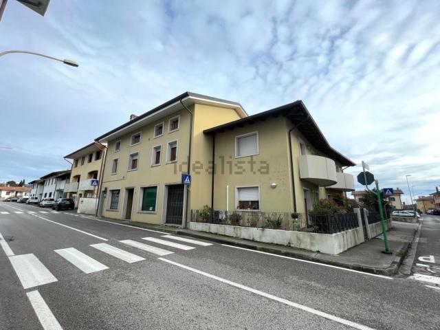 Appartamento in vendita di 105 m² in Via Urbignacco, 102