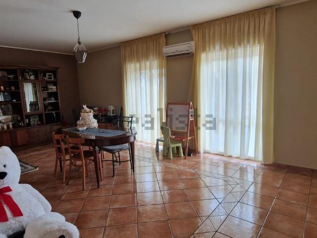 Appartamento in vendita di 105 m² in Via Val di Mazara