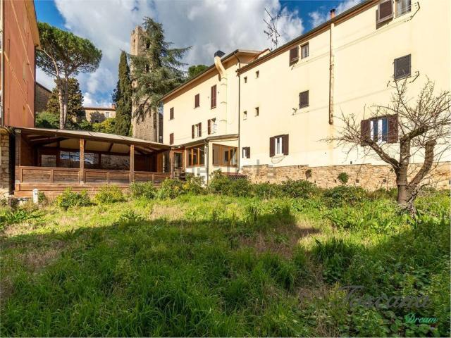 Appartamento in vendita di 105 m² in Via Valle Aspra, 8