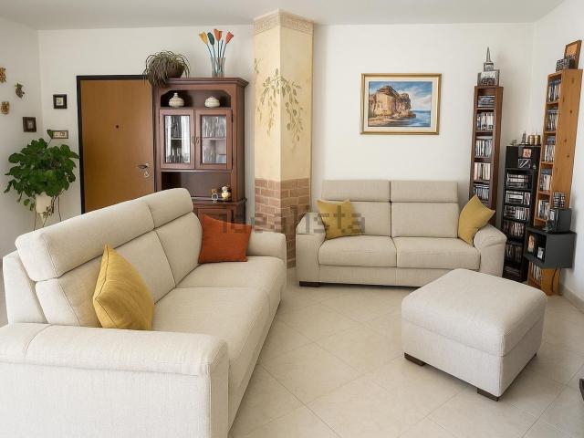 Appartamento in vendita di 105 m² in Via Vecchia