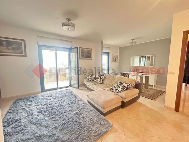 Appartamento in vendita di 105 m² in Via Vito de Fano, 1
