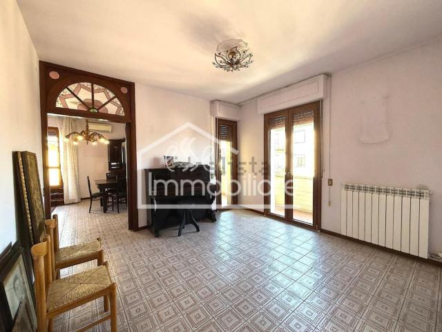 Appartamento in vendita di 105 m² in Via Vittorio Alfieri, 50059