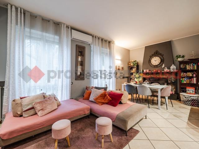 Appartamento in vendita di 105 m² in Via Vittorio Alfieri