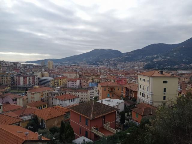 Appartamento in vendita di 105 m² in Via Zagora a pochi minuti dalla stazione centrale