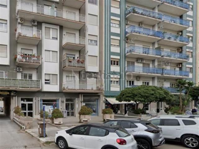 Appartamento in vendita di 105 m² in Viale Croce Rossa